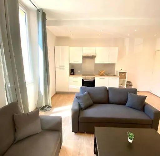 Cosy Apartment In Cannes With A Terrasse